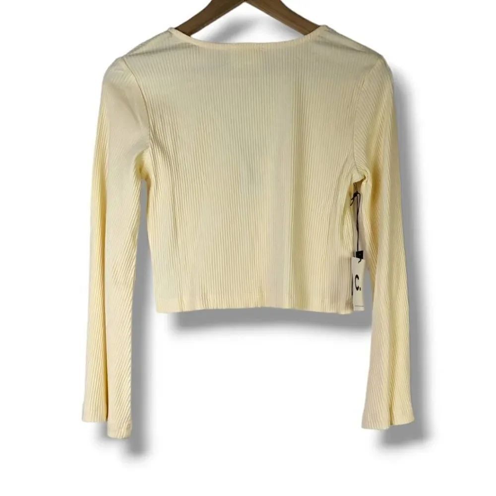Callahan Knitwear Women's O-ring Front Vera Top Cream Small - Picture 5 of 13